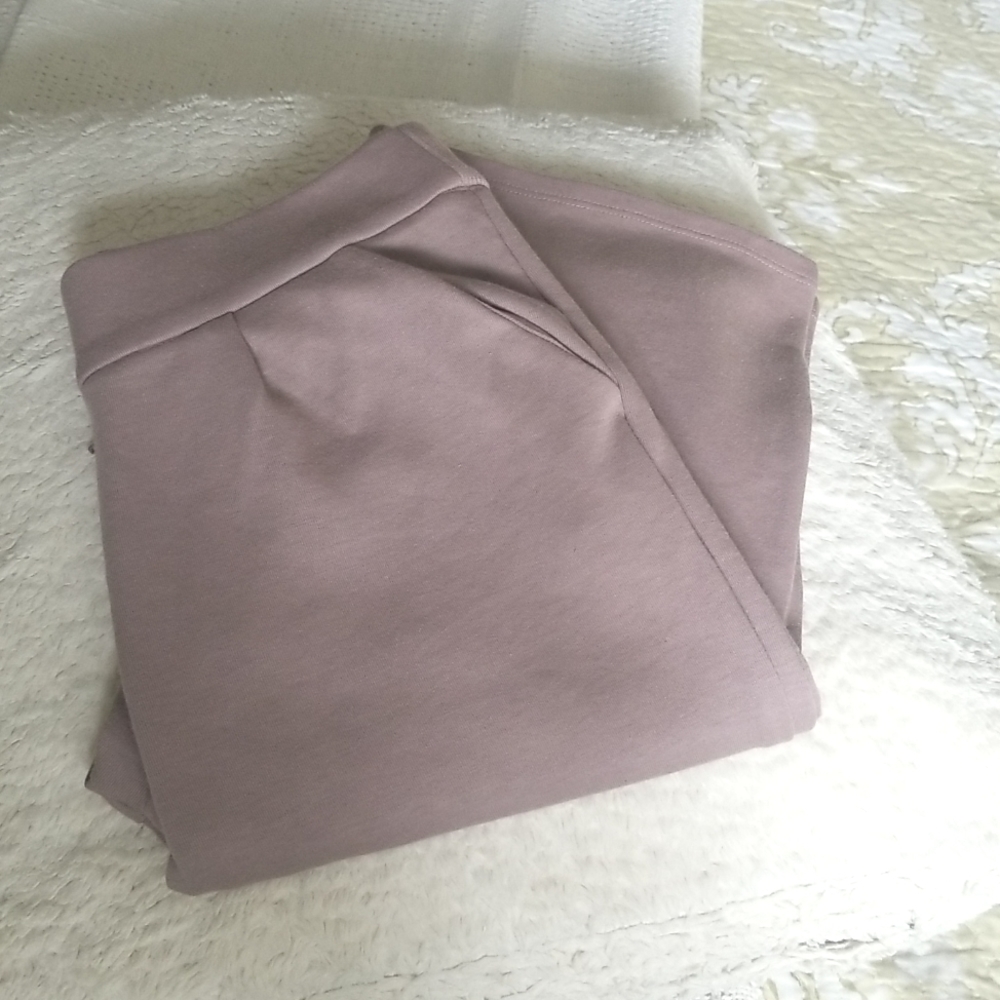 High Waisted Pants - Picture 4 of 4